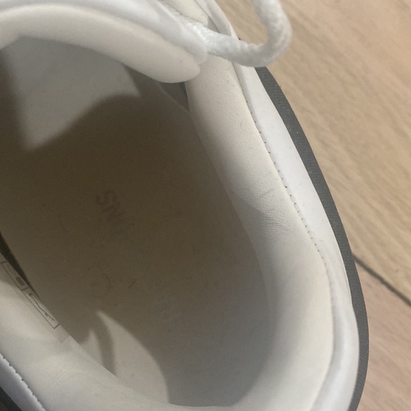 Like new worn once - Picture 5 of 5